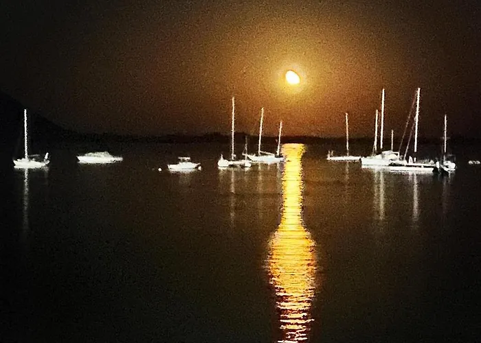 Amber - Sunny 아파트 모로델제블