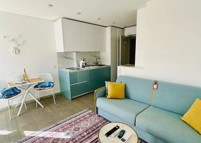 Amber - Sunny 모로델제블