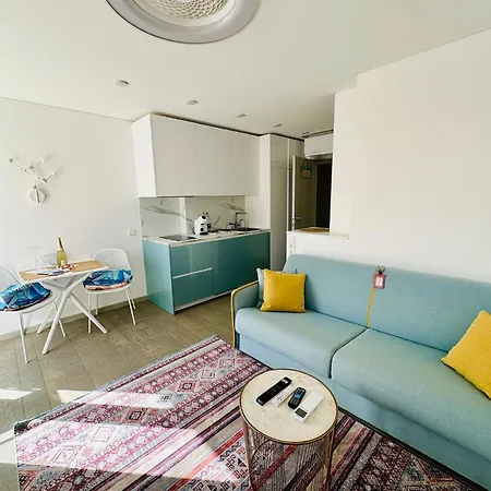 Amber - Sunny Morro Jable (Fuerteventura)